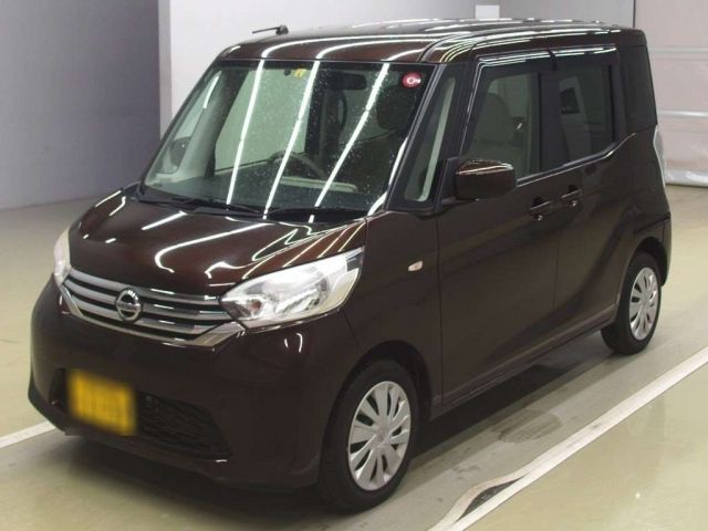 73014 Nissan Dayz roox B21A 2014 г. (TAA Yokohama)